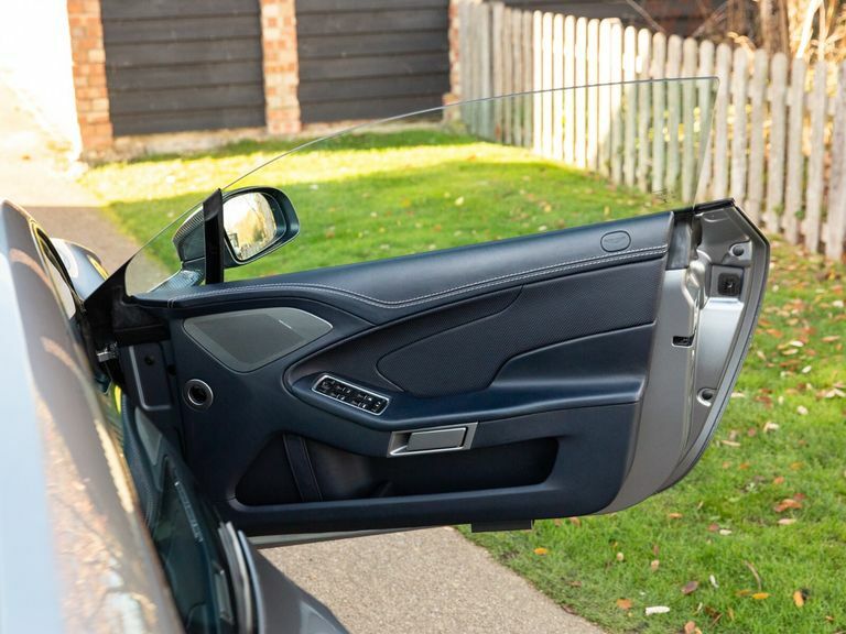 Aston Martin Vanquish 5.9 V12 Volante Touchtronic III Black #66