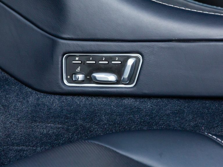 Aston Martin Vanquish 5.9 V12 Volante Touchtronic III Black #67