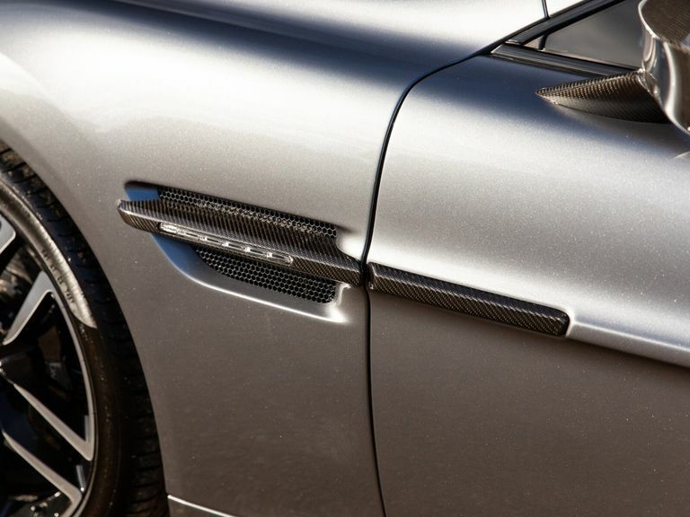 Aston Martin Vanquish 5.9 V12 Volante Touchtronic III Black #26