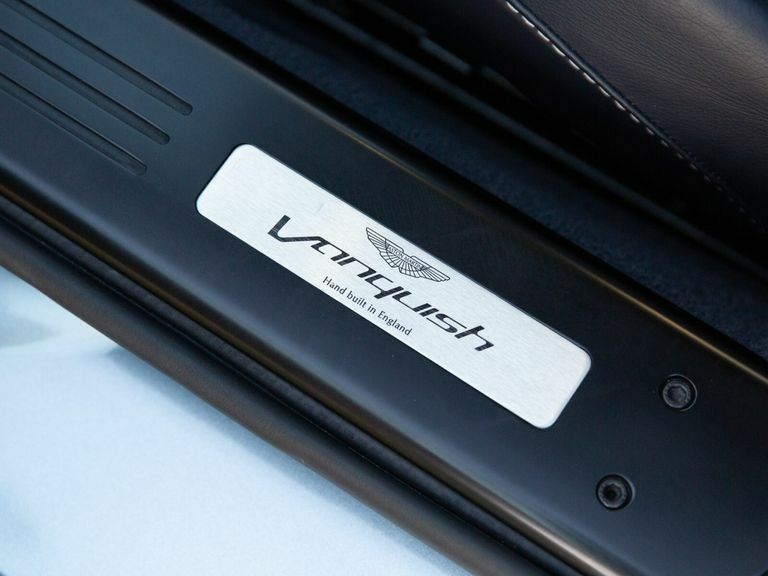 Aston Martin Vanquish 5.9 V12 Volante Touchtronic III Black #64