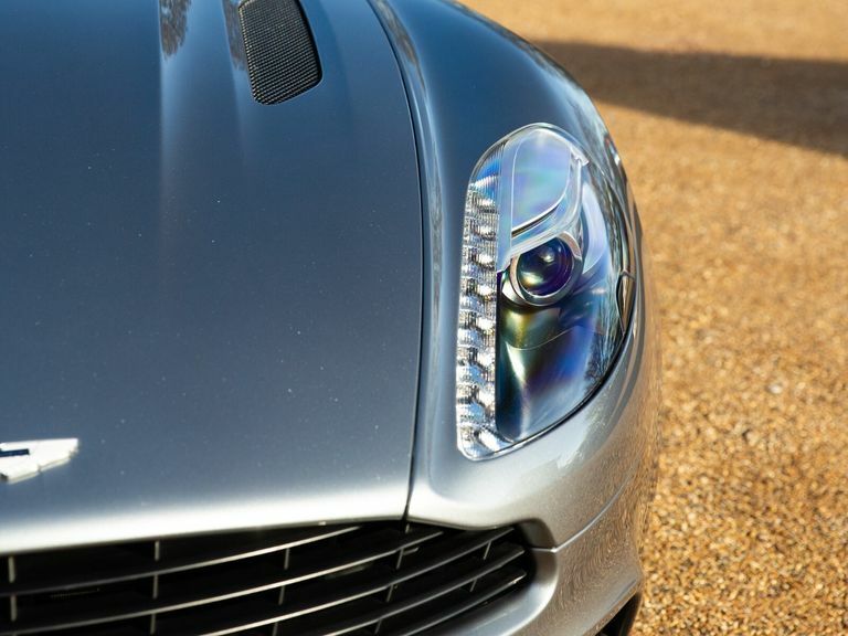 Aston Martin Vanquish 5.9 V12 Volante Touchtronic III Black #19