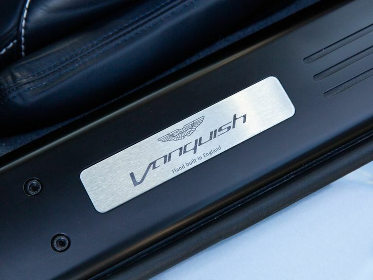 Aston Martin Vanquish 5.9 V12 Volante Touchtronic III Black #65