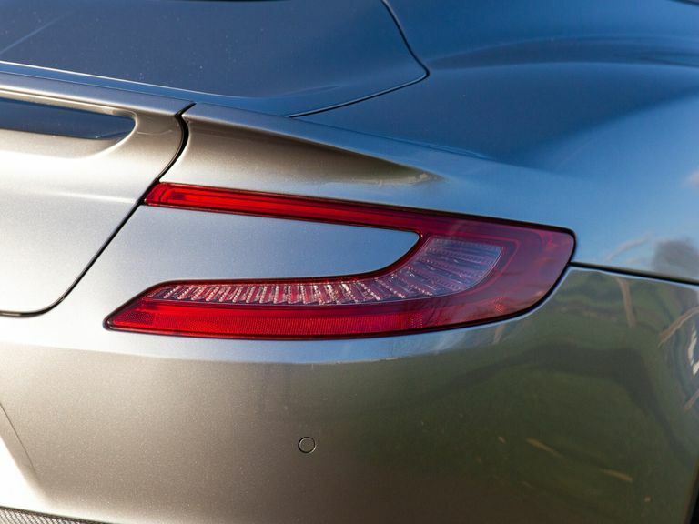 Aston Martin Vanquish 5.9 V12 Volante Touchtronic III Black #39