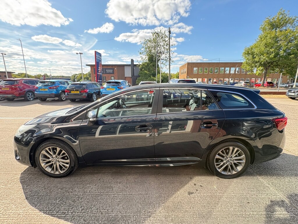 Toyota Avensis Avensis Excel D-4d Grey #21