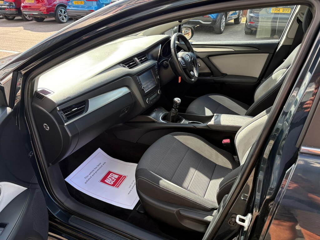 Toyota Avensis Avensis Excel D-4d Grey #16