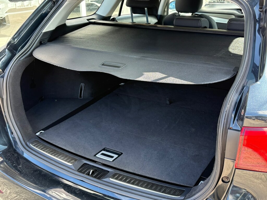 Toyota Avensis Avensis Excel D-4d Grey #25