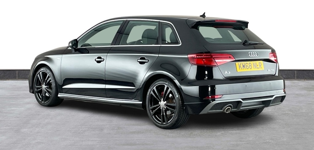 Audi A3 Sport 1.5 Tfsi Cylinder On Demand 150 Ps 6-Speed Red #2