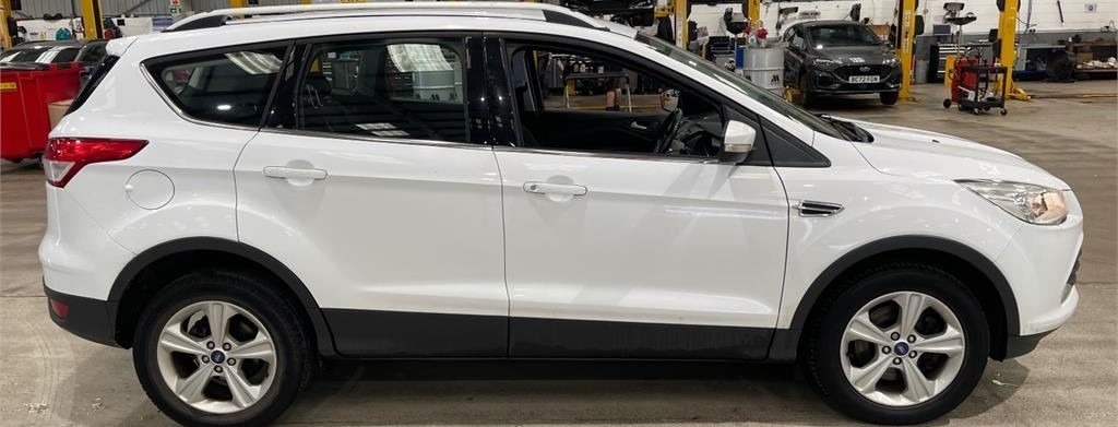 Ford Kuga 2.0 Tdci 150 Zetec Ulez 60 Mpg Dab Bl White #5