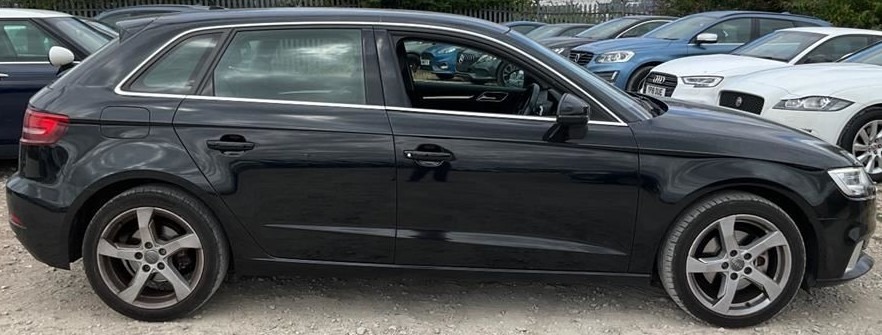 Audi A3 1.0 Tfsi 30 Black Edition Sportback Man Black #5