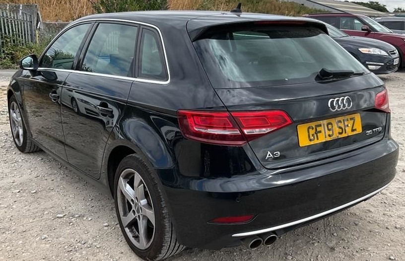 Audi A3 1.0 Tfsi 30 Black Edition Sportback Man Black #2