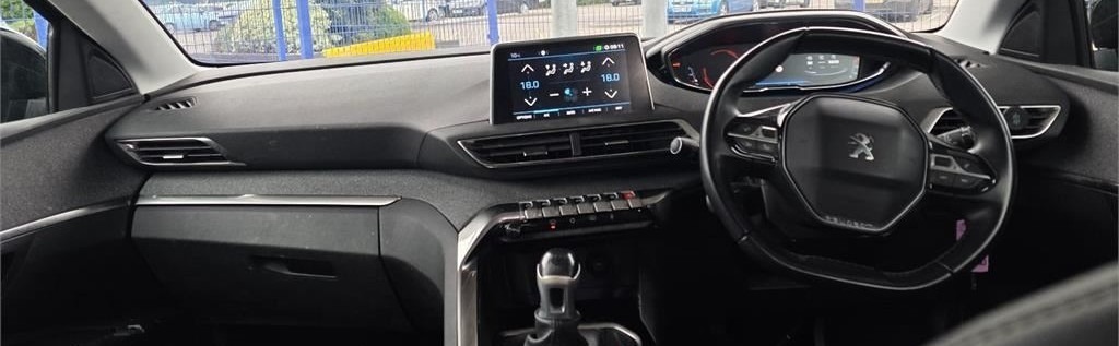 Peugeot 3008 1.5 Bluehdi Allure Nav Carplay Ulez D Black #4