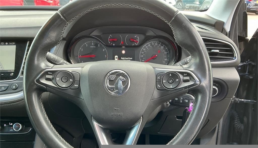 Vauxhall Grandland X 1.2 Turbo Griffin Edition White #8