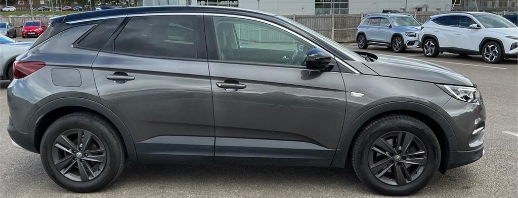 Vauxhall Grandland X 1.2 Turbo Griffin Edition White #7