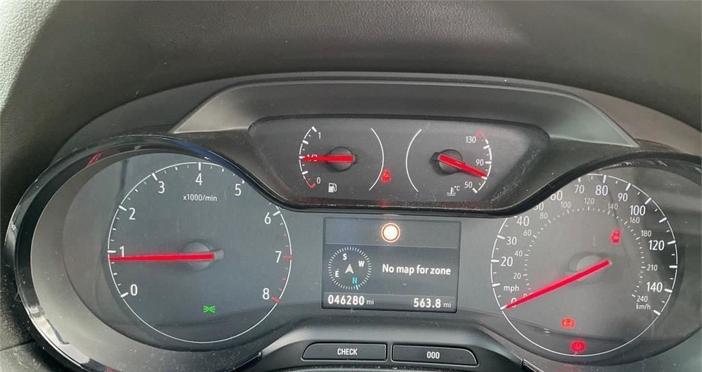 Vauxhall Grandland X 1.2 Turbo Griffin Edition White #9