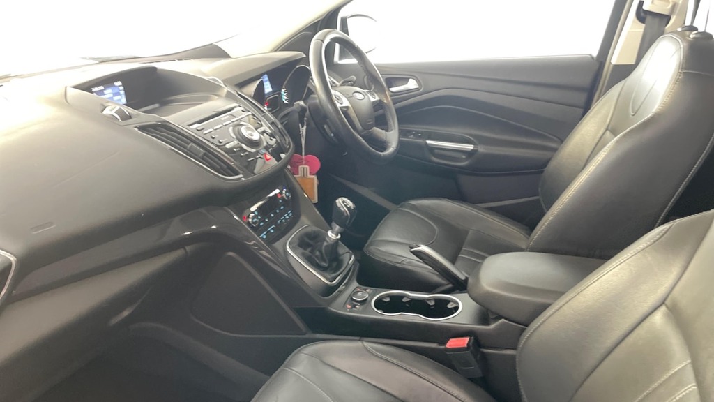 Ford Kuga 2.0 Tdci Zetec Suv Awd Euro 5 1 Black #7