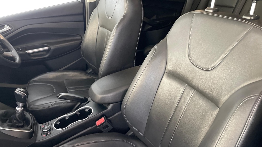 Ford Kuga 2.0 Tdci Zetec Suv Awd Euro 5 1 Black #8