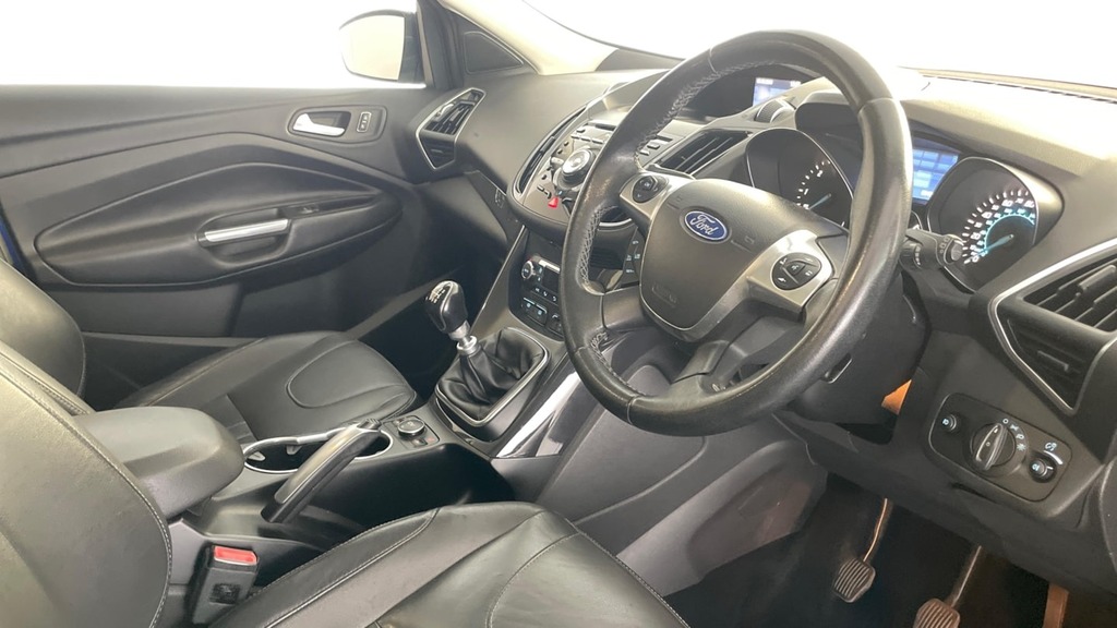 Ford Kuga 2.0 Tdci Zetec Suv Awd Euro 5 1 Black #3