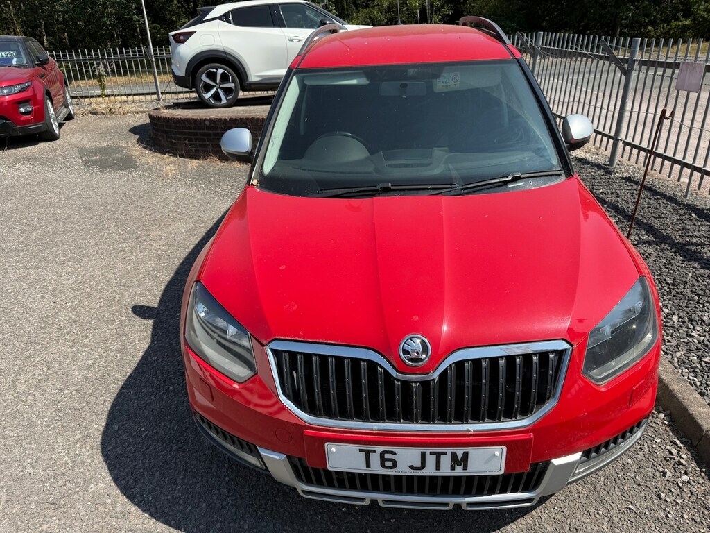 Skoda Yeti 1.2 Tsi 110 Se Dsg Red #2
