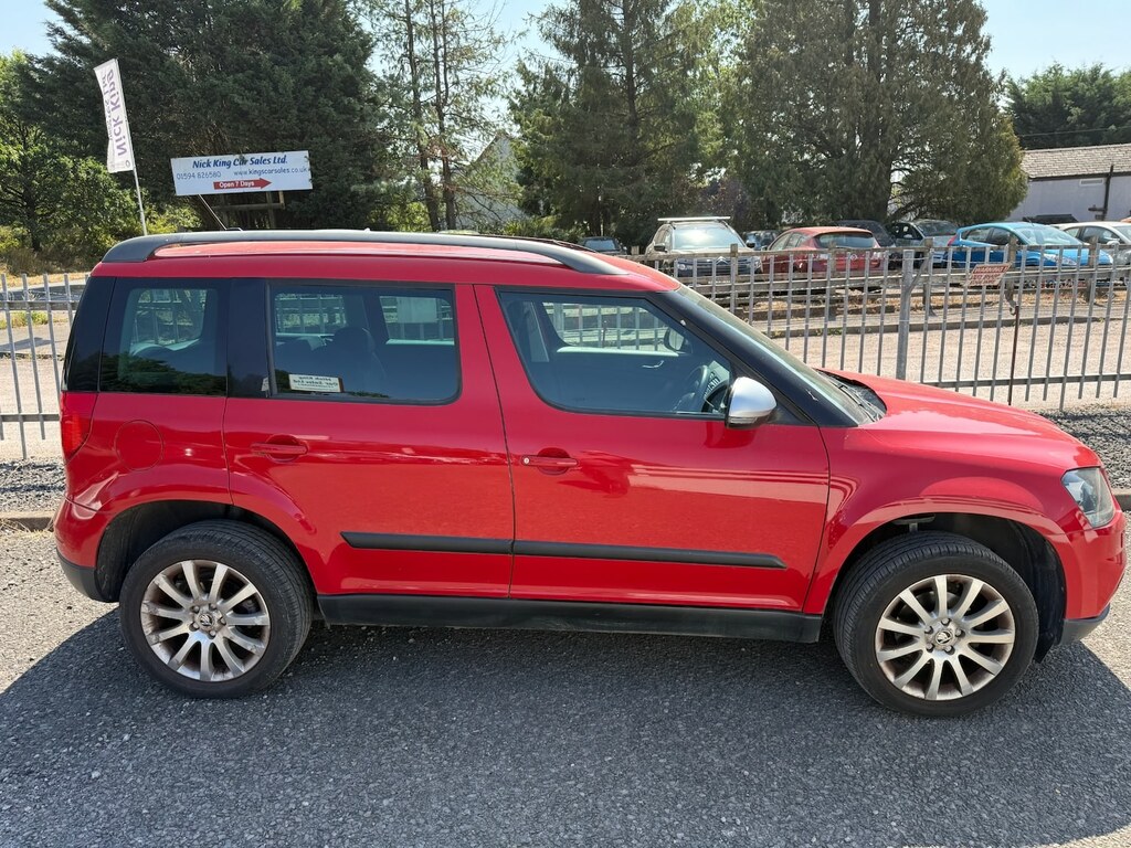 Skoda Yeti 1.2 Tsi 110 Se Dsg Red #3