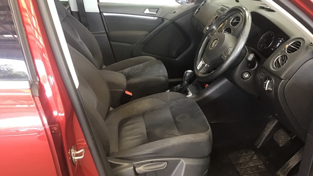 Volkswagen Tiguan 2.0 Tdi Bluemotion Tech Se 2Wd Euro 5 Ss Beige #11