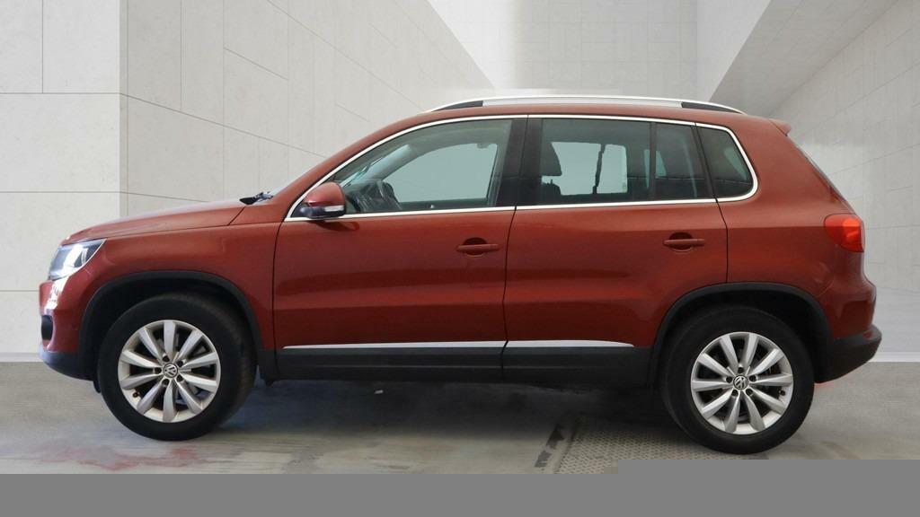 Volkswagen Tiguan 2.0 Tdi Bluemotion Tech Match Dsg Red #6