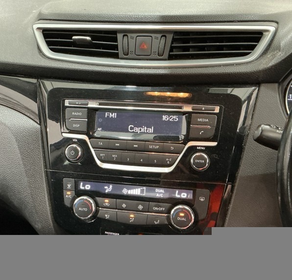 Nissan Qashqai Qashqai Acenta Premium Dci Grey #8