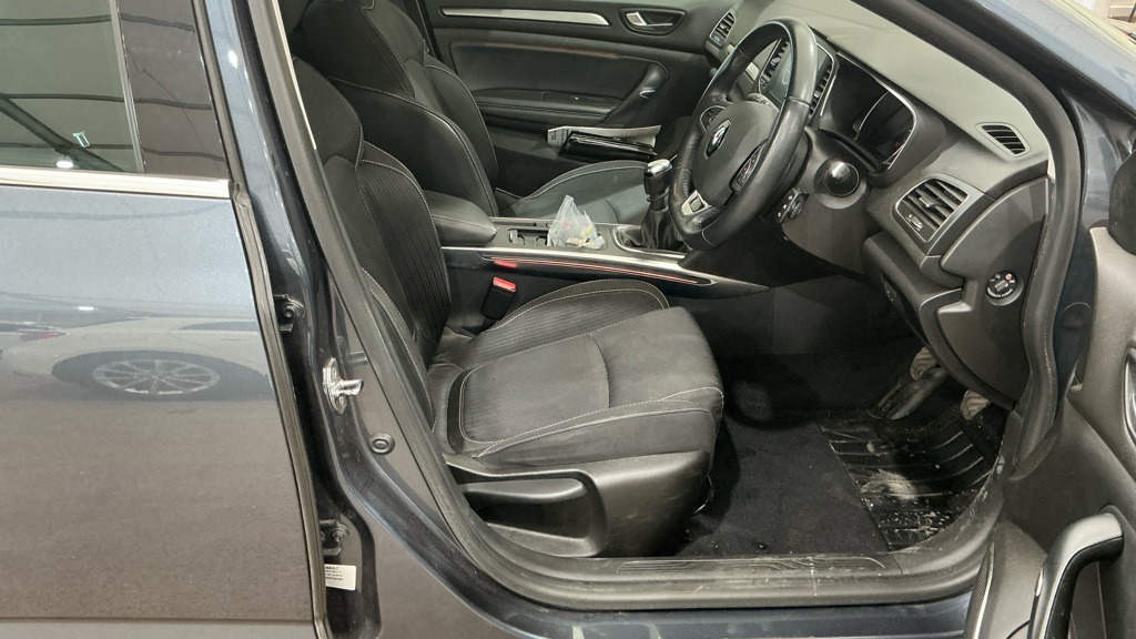 Renault Megane 1.6 Dci Signature Nav Sport Tourer Euro 6 Ss  #11