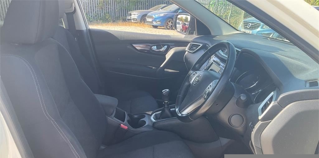 Nissan Qashqai 1.2 Dig-t Tekna 2Wd Euro 6 Ss White #7