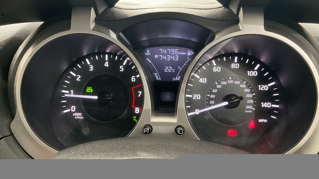 Nissan Juke Visia - Rear Parking Sensors Ultra Low Mileage Red #9