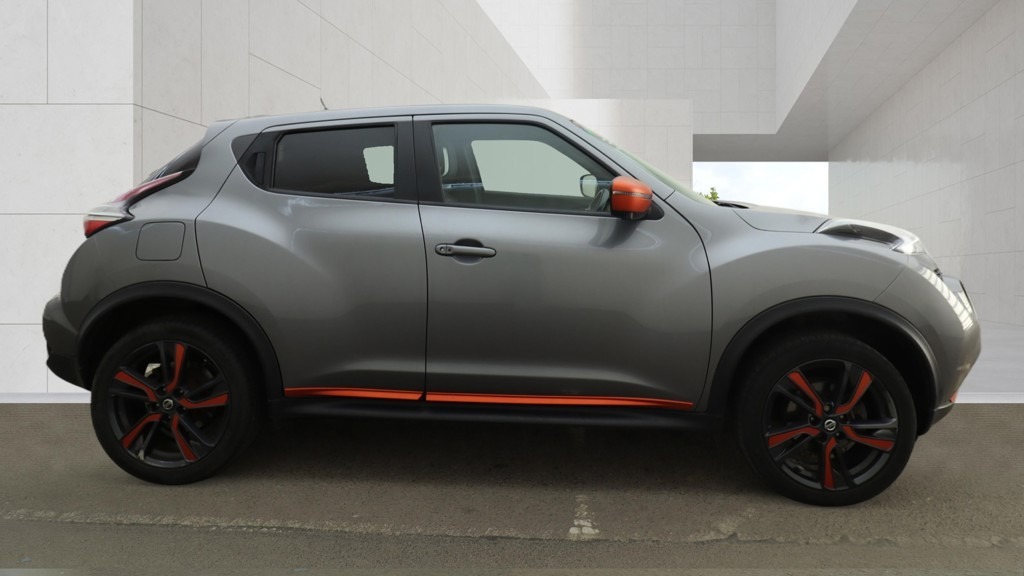 Nissan Juke Visia - Rear Parking Sensors Ultra Low Mileage Red #7