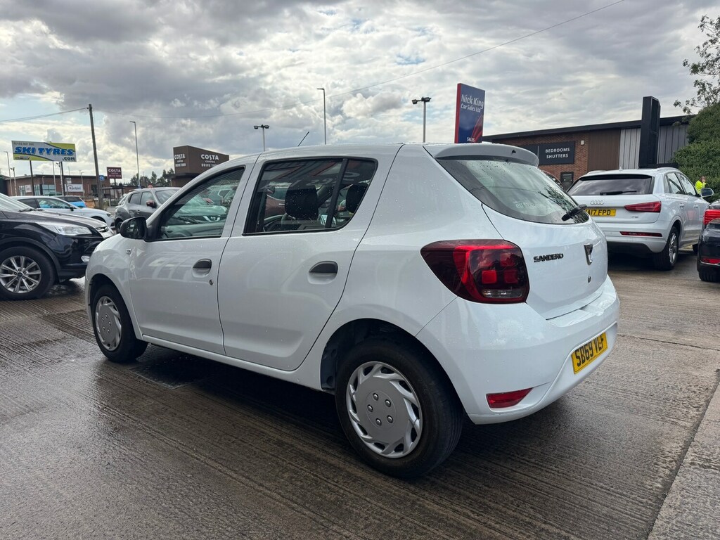 Dacia Sandero Stepway 1.5 Blue Dci Essential Ulez Dab Bluetoo White #2