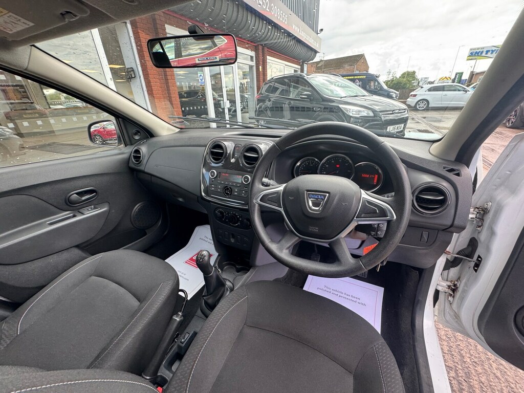 Dacia Sandero Stepway 1.5 Blue Dci Essential Ulez Dab Bluetoo White #3