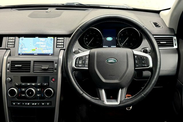 Land Rover Discovery Sport 2.0 Sd4 Hse Dynamic Lux Suv 4Wd Eu KR68CLV Black #3