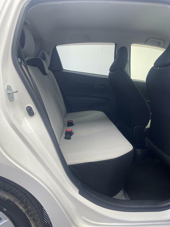 Toyota Yaris T2 Silver #12