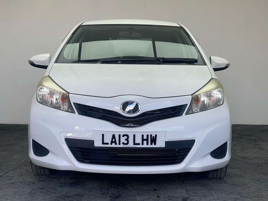 Toyota Yaris 1.33 Dual Vvt-i Tr Multidrive S Euro 5 White #2