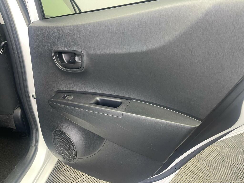 Toyota Yaris T2 Silver #16