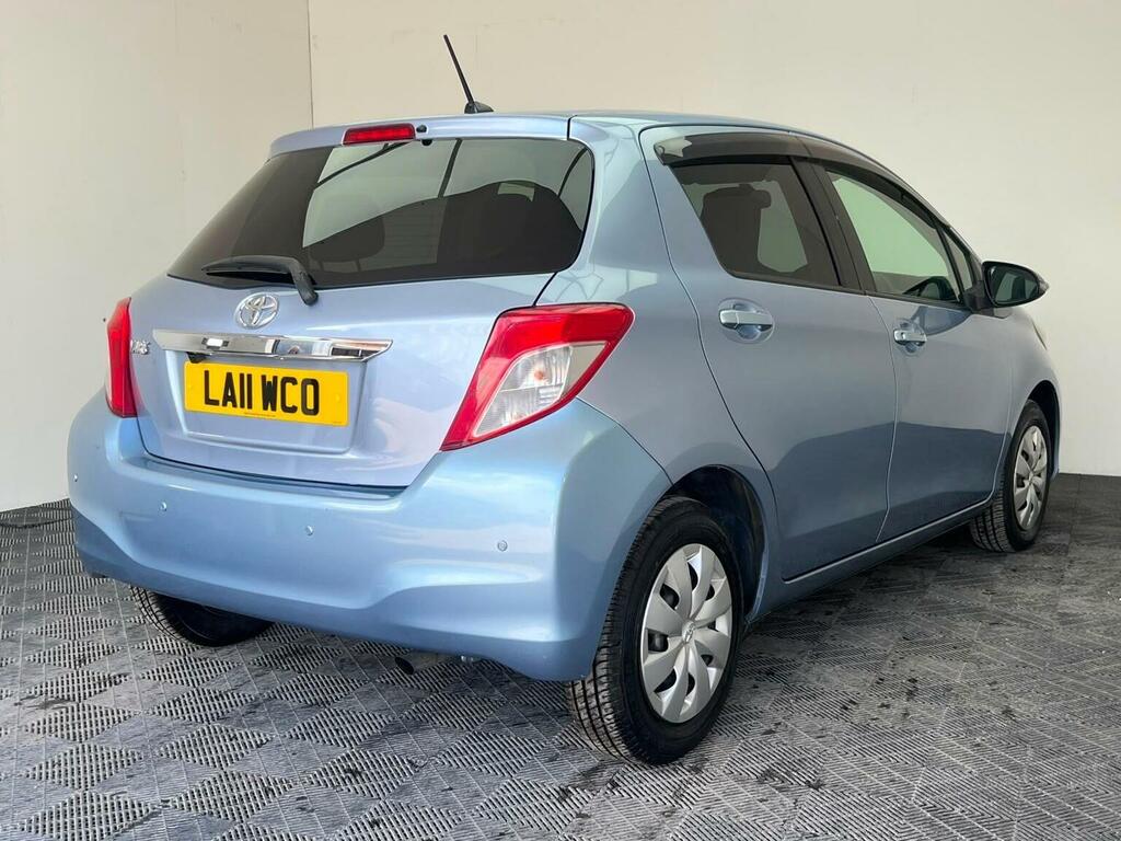 Toyota Yaris Dual Vvt-i Sr U4012 Ulez Grey #7