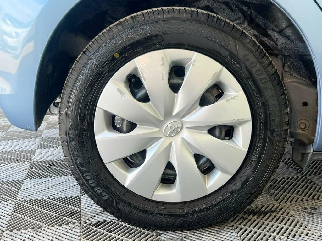 Toyota Yaris Dual Vvt-i Sr U4012 Ulez Grey #13