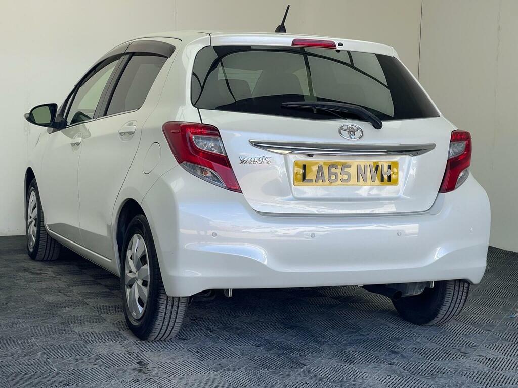 Toyota Yaris 1.33 Vvt-i Icon  #3