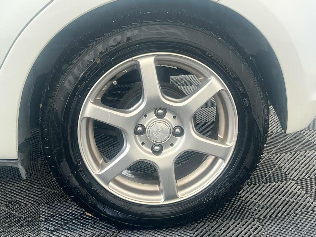 Toyota Yaris 1.3 Vvt-i Sr 98 Bhp Blue #28
