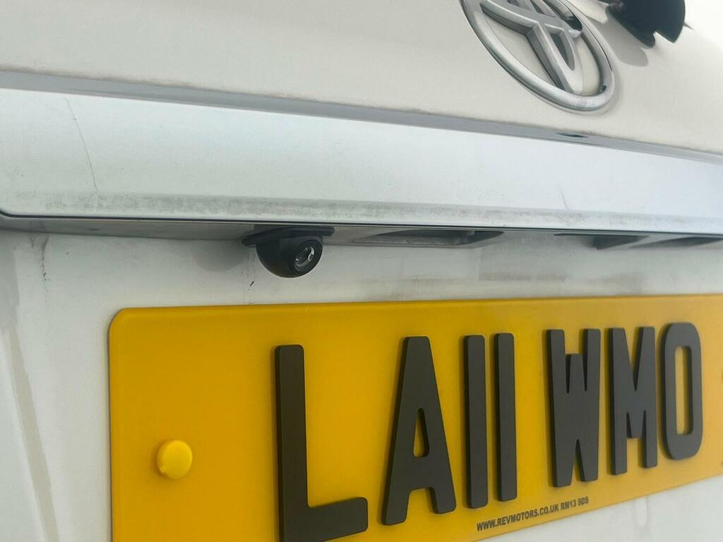 Toyota Yaris 1.3 Vvt-i Sr 98 Bhp Blue #37