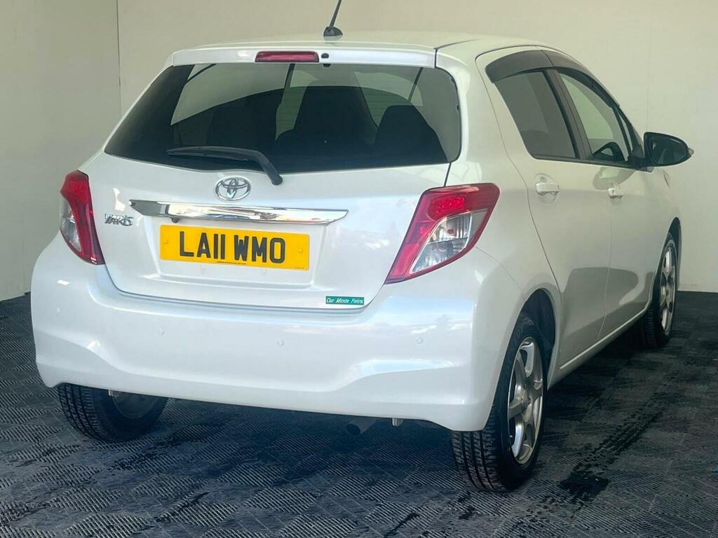 Toyota Yaris 1.3 Vvt-i Sr 98 Bhp Blue #14