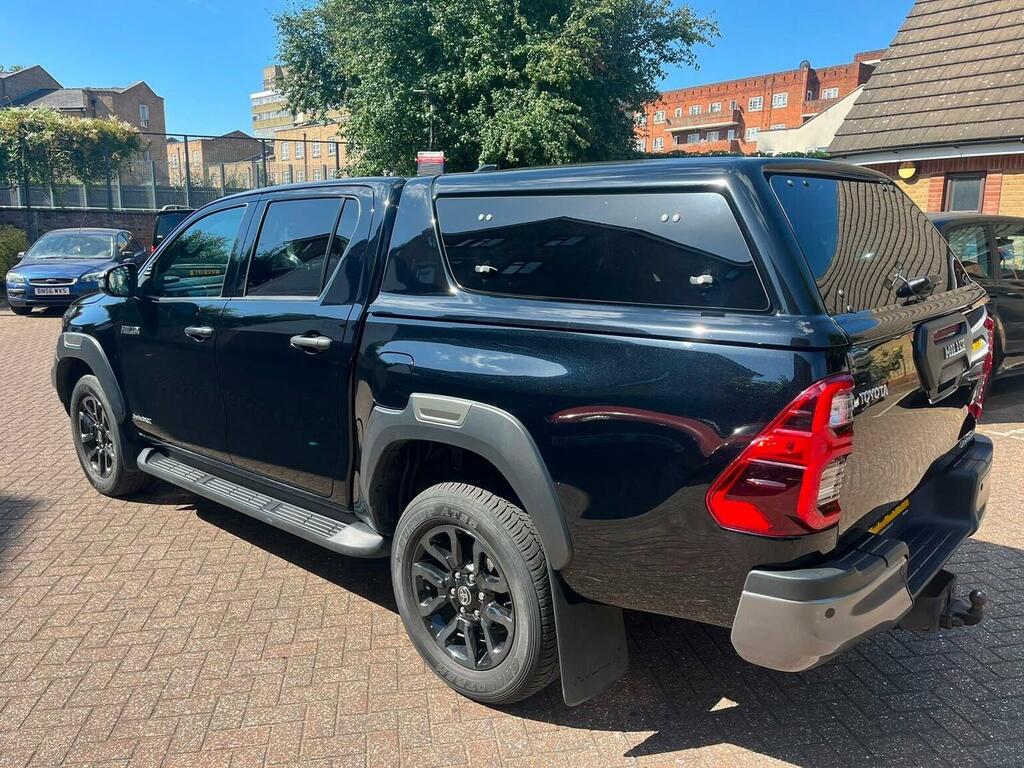 Toyota HILUX 2.8 D-4d Invincible X 4Wd Euro 6 Ss Black #4