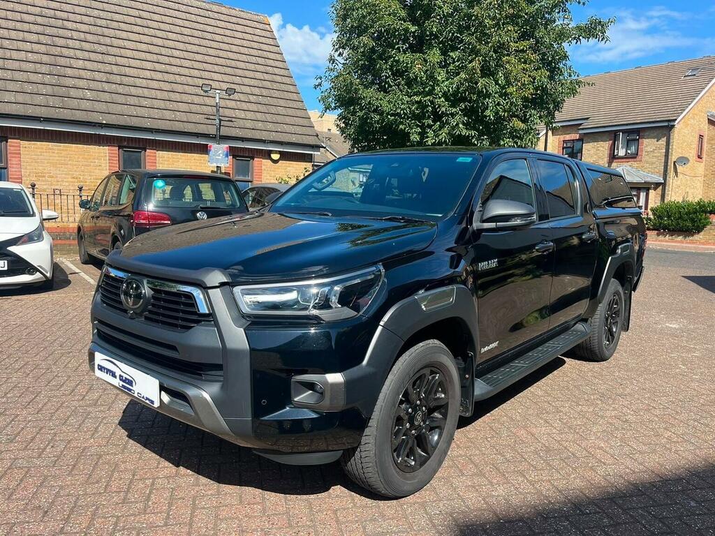 Toyota HILUX 2.8 D-4d Invincible X 4Wd Euro 6 Ss Black #2