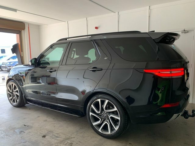 Land Rover Discovery 3 .0 Td V6 Hse Black #5