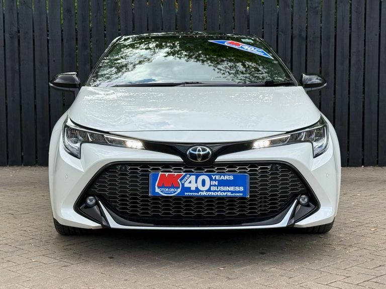 Toyota Corolla 1.8 Hybrid Gr Sport Cvt White #3
