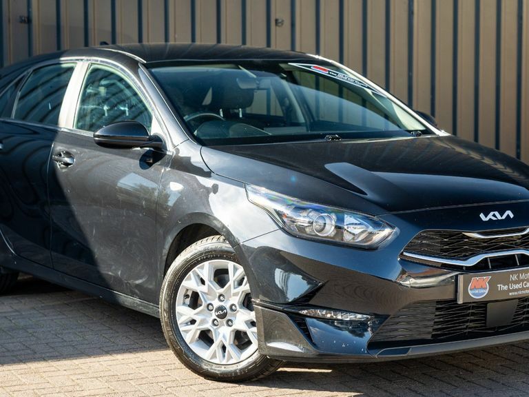 Kia Ceed 1.5T Gdi Isg 138 2 Black #2