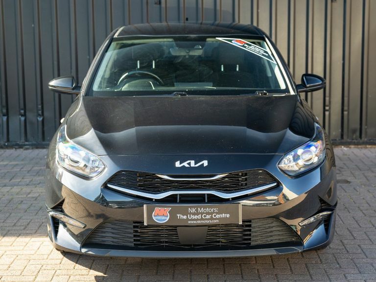 Kia Ceed 1.5T Gdi Isg 138 2 Black #4