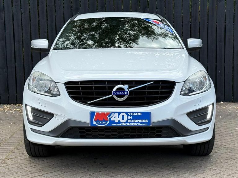 Volvo XC60 D4 190 R Design Nav Awd Geartronic White #3