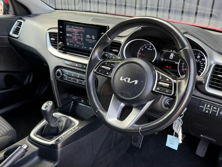 Kia Xceed 1.5 T-gdi 2 Suv Euro 6 Ss 15 Red #20